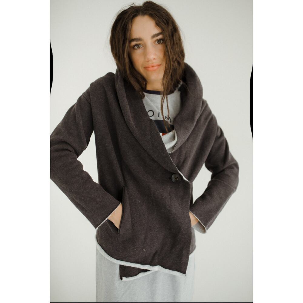 Sanctuary Women's Single Button Long Sleeve Poncho Sweater Jacket Size M Gray